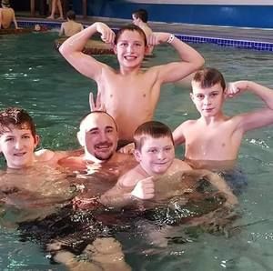 Meet your Posher, Wade